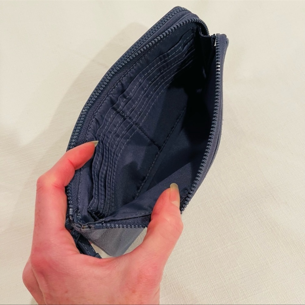 Lululemon 🍋 Wristlet - Picture 3 of 5